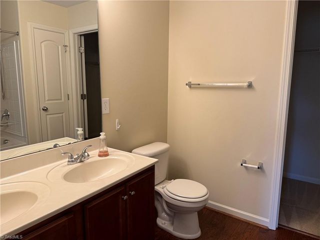 5911 Odenton Lane, Pfafftown, NC 27040