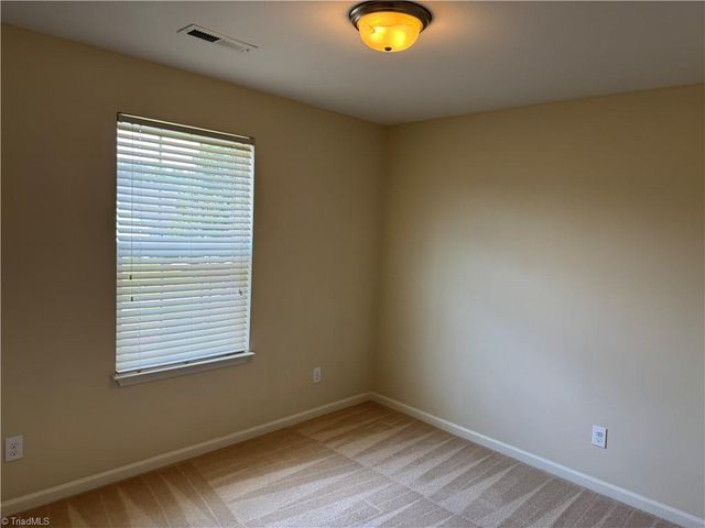5911 Odenton Lane, Pfafftown, NC 27040