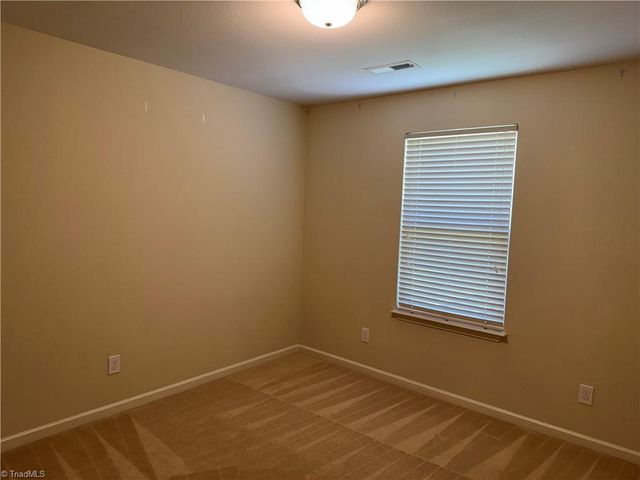 5911 Odenton Lane, Pfafftown, NC 27040