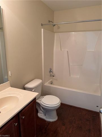 5911 Odenton Lane, Pfafftown, NC 27040
