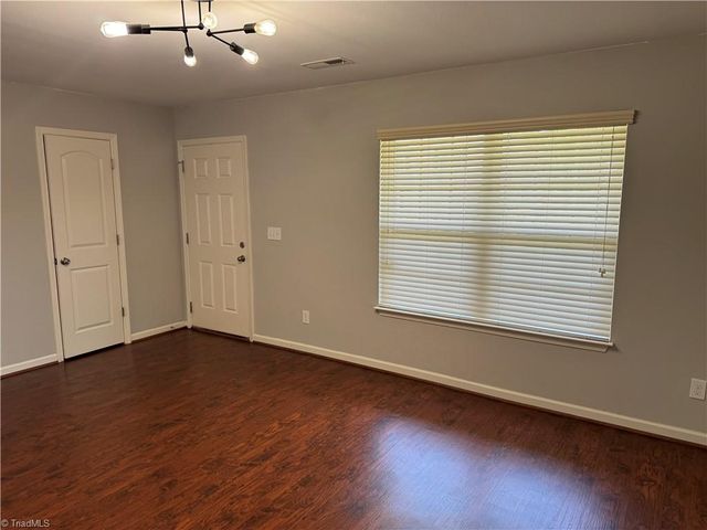 5911 Odenton Lane, Pfafftown, NC 27040