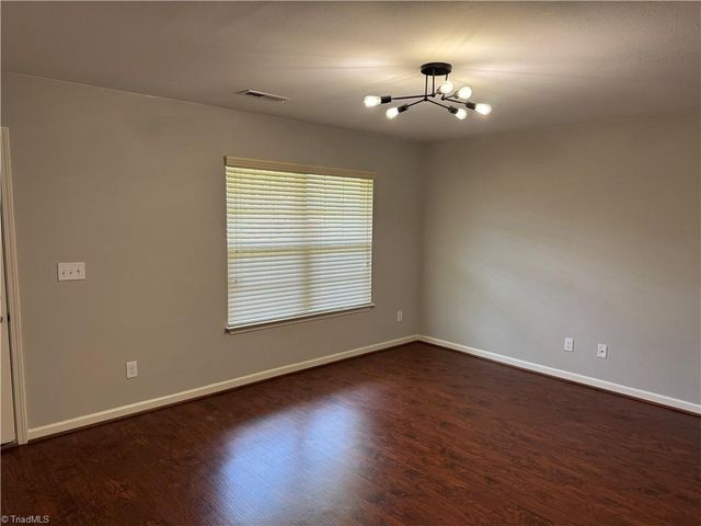 5911 Odenton Lane, Pfafftown, NC 27040