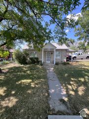 495 E CENTER ST, Pleasant Grove, UT 84062