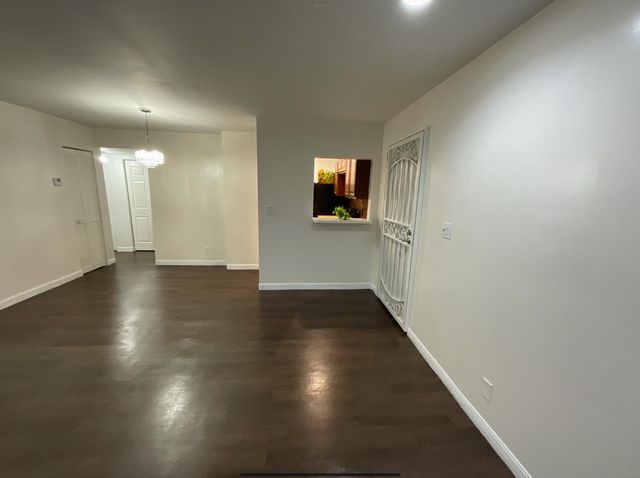 2820 NW 55th Avenue NW 2D, Lauderhill, FL 33313