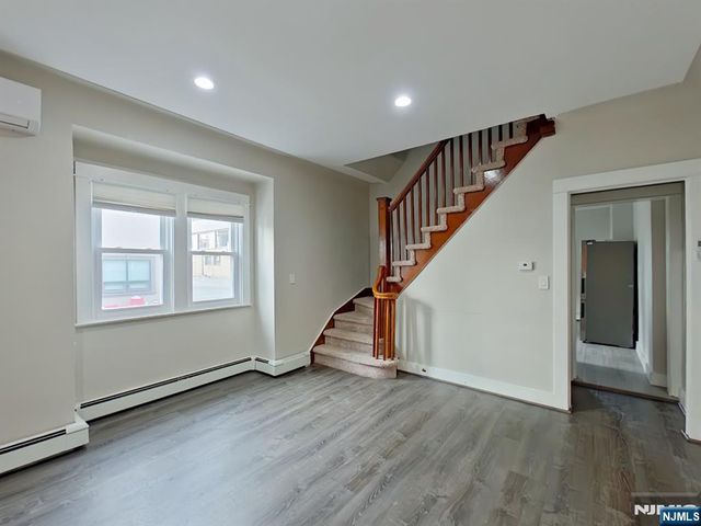 210 Warren Avenue Left A, Fort Lee, NJ 07024