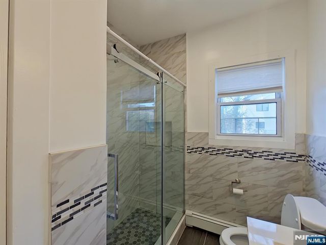210 Warren Avenue Left A, Fort Lee, NJ 07024