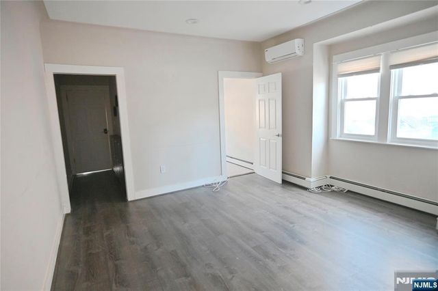210 Warren Avenue Left A, Fort Lee, NJ 07024