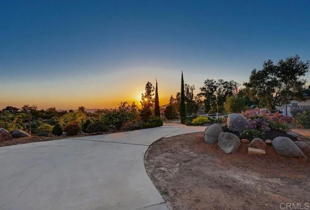974 Bremen Way, Alpine, CA 91901