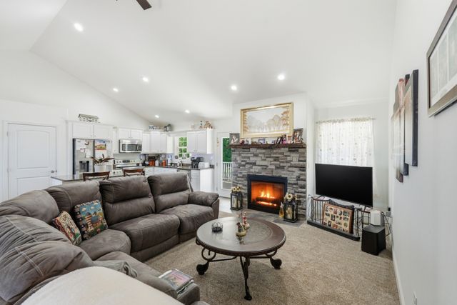 234 Colby Cir, Crossville, TN 38571