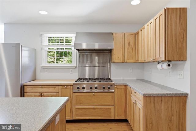 32160 OAK DR, Lewes, DE 19958