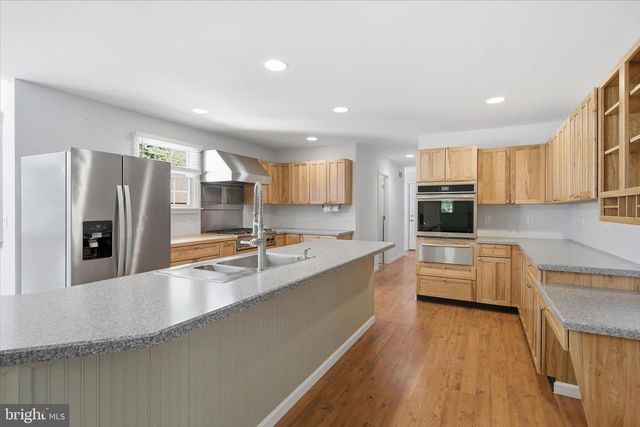 32160 OAK DR, Lewes, DE 19958
