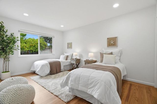 2666 Hampton Avenue, Redwood City, CA 94061