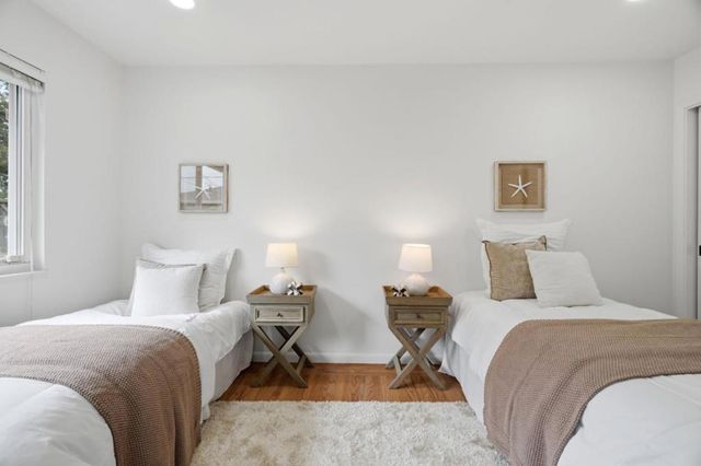 2666 Hampton Avenue, Redwood City, CA 94061