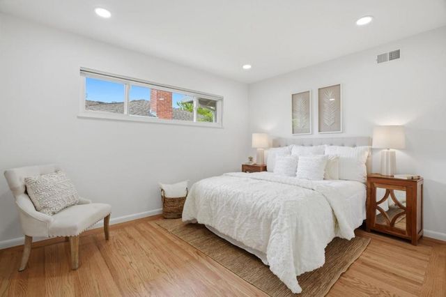 2666 Hampton Avenue, Redwood City, CA 94061