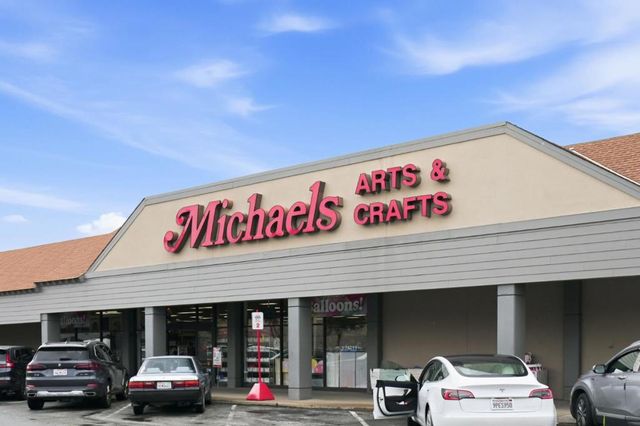 2666 Hampton Avenue, Redwood City, CA 94061