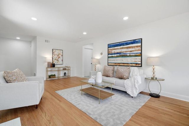 2666 Hampton Avenue, Redwood City, CA 94061