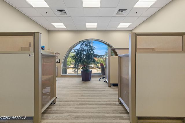 2000 Kaliste Saloom Road 200, Lafayette, LA 70508