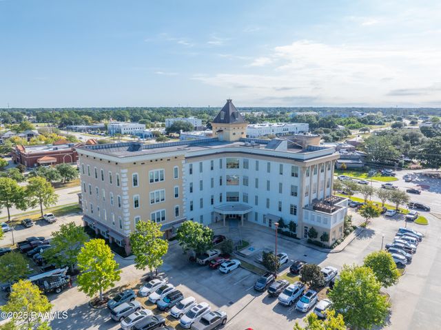 2000 Kaliste Saloom Road 200, Lafayette, LA 70508