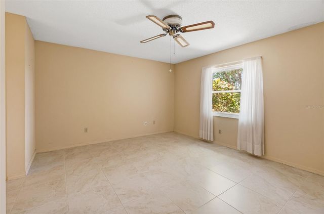1027 BLUEWATER DRIVE, Sun City Center, FL 33573