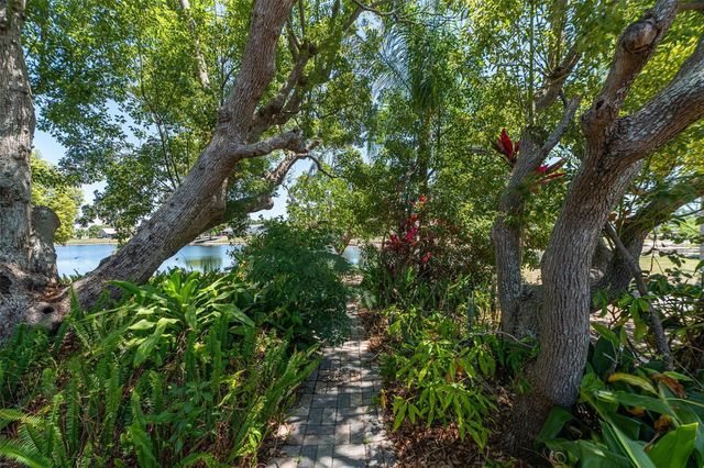 1027 BLUEWATER DRIVE, Sun City Center, FL 33573