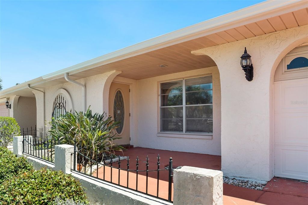 1027 BLUEWATER DRIVE, Sun City Center, FL 33573
