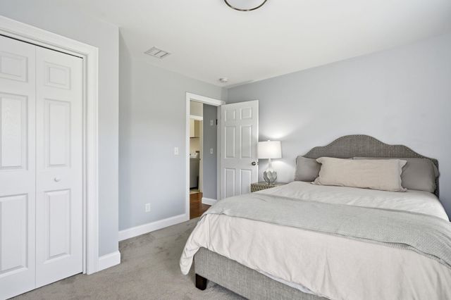 50 Overton Road, Windham, NH 03087