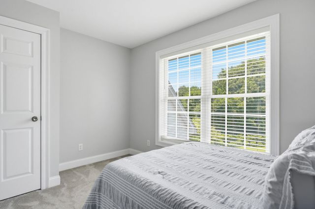 50 Overton Road, Windham, NH 03087