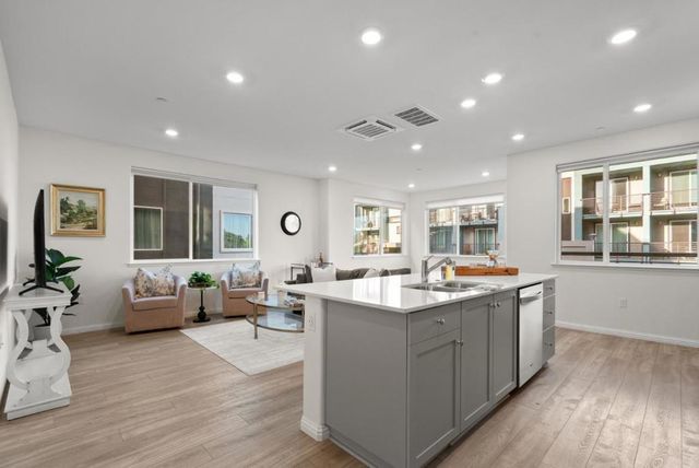 3208 Mallard Court 201, San Jose, CA 95117