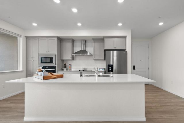 3208 Mallard Court 201, San Jose, CA 95117