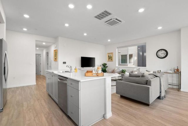 3208 Mallard Court 201, San Jose, CA 95117