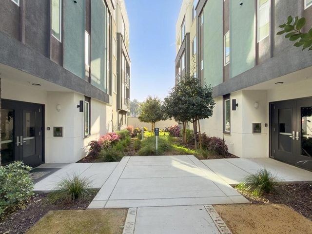 3208 Mallard Court 201, San Jose, CA 95117