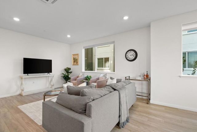 3208 Mallard Court 201, San Jose, CA 95117