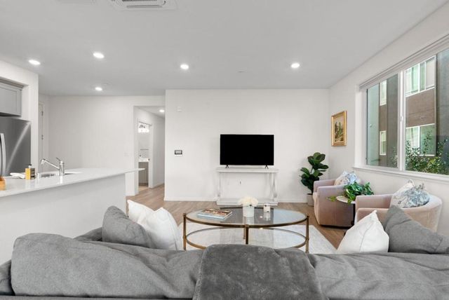 3208 Mallard Court 201, San Jose, CA 95117