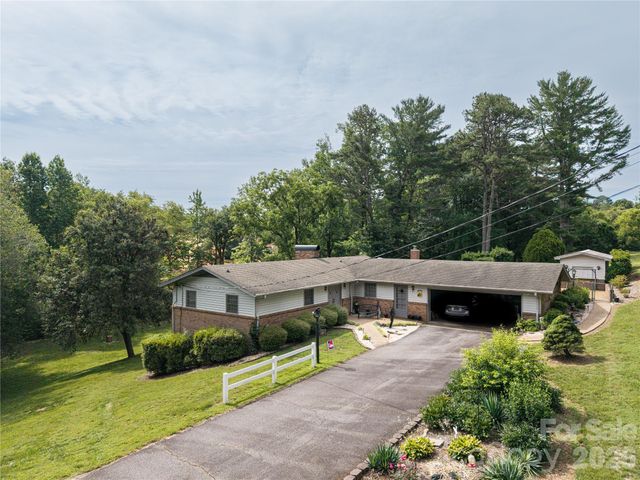 2234 Kool Park Road NE, Hickory, NC 28601