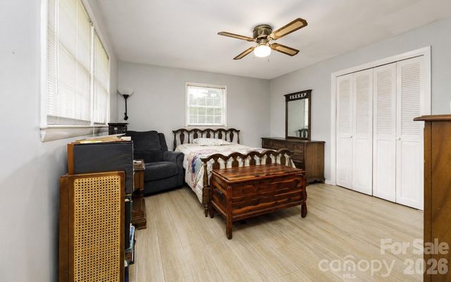2234 Kool Park Road NE, Hickory, NC 28601
