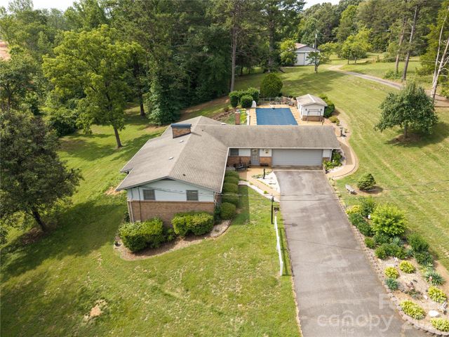 2234 Kool Park Road NE, Hickory, NC 28601