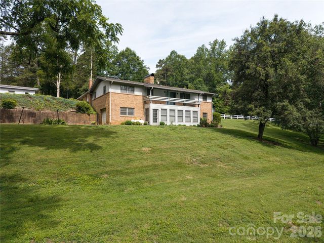 2234 Kool Park Road NE, Hickory, NC 28601