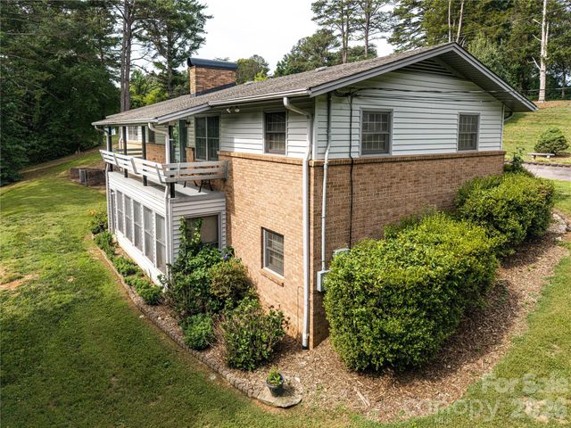 2234 Kool Park Road NE, Hickory, NC 28601