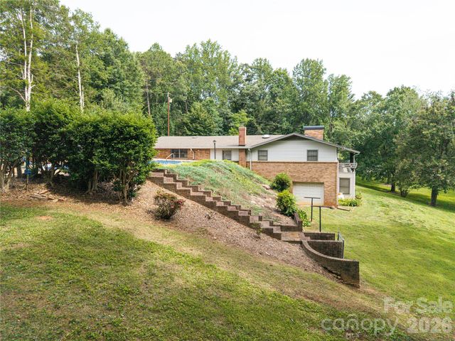 2234 Kool Park Road NE, Hickory, NC 28601