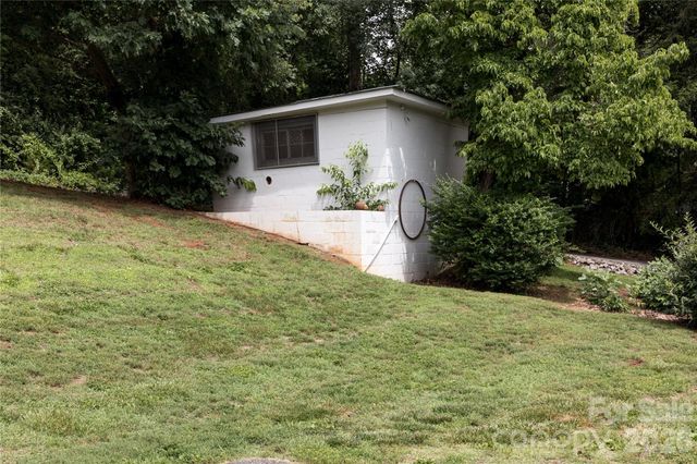 2234 Kool Park Road NE, Hickory, NC 28601