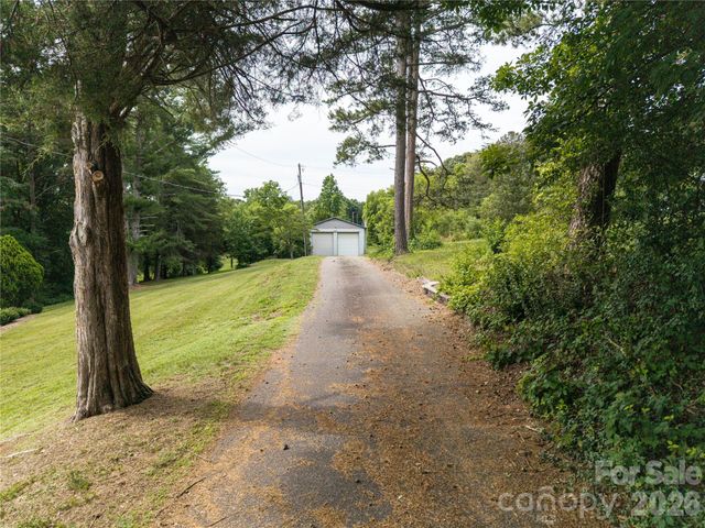 2234 Kool Park Road NE, Hickory, NC 28601