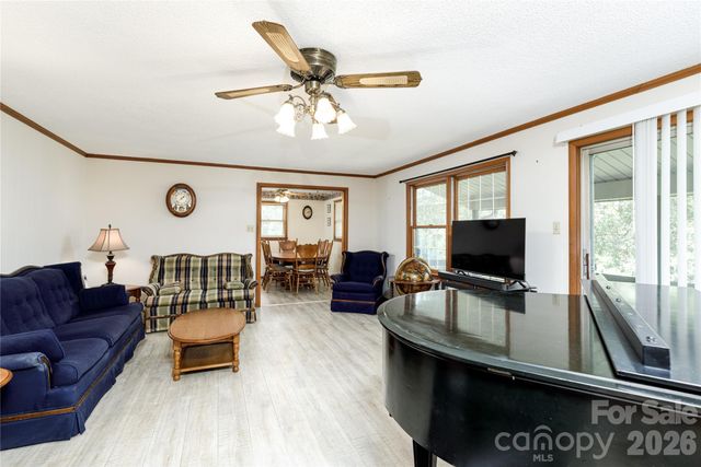 2234 Kool Park Road NE, Hickory, NC 28601