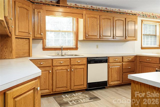 2234 Kool Park Road NE, Hickory, NC 28601