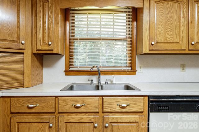 2234 Kool Park Road NE, Hickory, NC 28601
