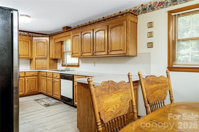 2234 Kool Park Road NE, Hickory, NC 28601