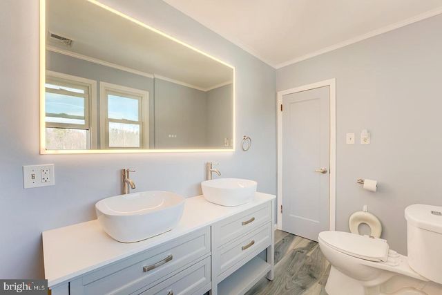 10326 SHAWNEE RD, Harrington, DE 19952