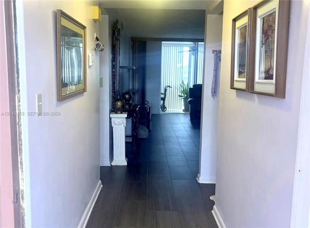 9481 Sunrise Lakes Boulevard 208, Sunrise, FL 33322