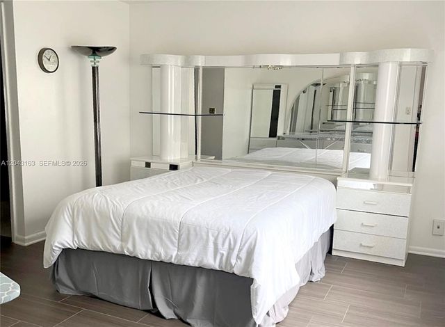 9481 Sunrise Lakes Boulevard 208, Sunrise, FL 33322