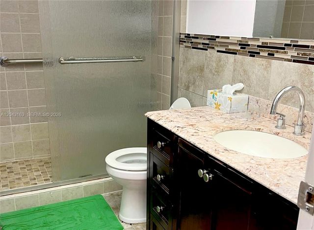 9481 Sunrise Lakes Boulevard 208, Sunrise, FL 33322