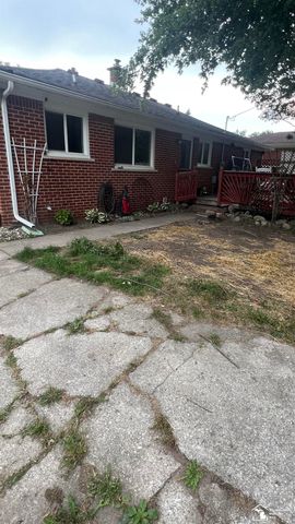 29521 West Road, New Boston, MI 48164